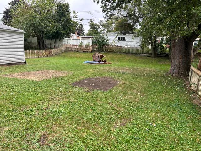 $149,900 | 29715 Walnut Street, Flat Rock, MI 48134