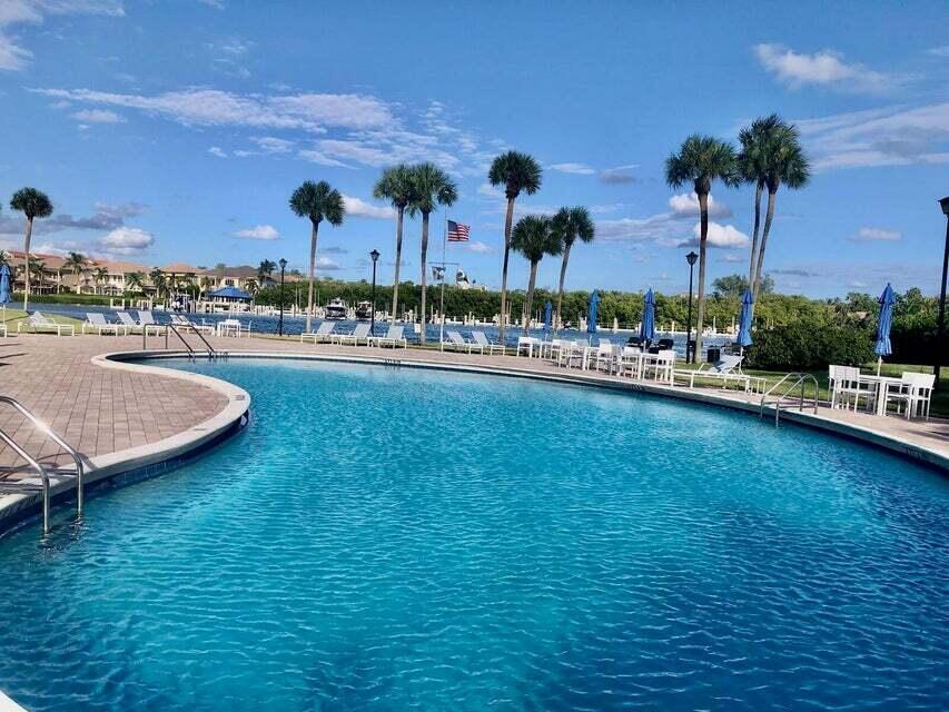 899 Jeffery Street, Unit 109 Boca Raton, FL 33487 - Photo 40 of 93 PB Pool close pic