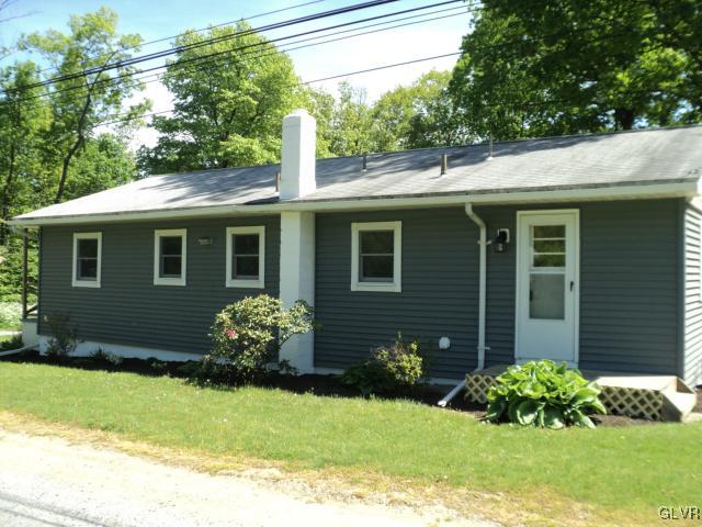 392 Shooktown Road Bangor, PA 18013 - Photo 3 of 19