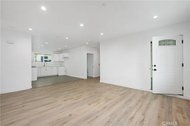 $3,800 | 759 East 25th Street, Los Angeles, CA 90011