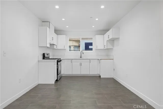 $3,800 | 759 East 25th Street, Los Angeles, CA 90011