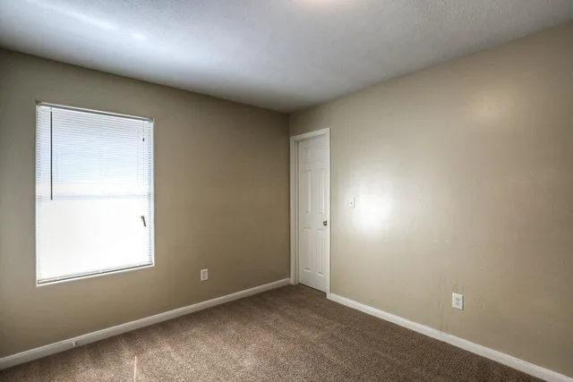 $1,675 | 10610 Pine Landing Drive, Unit B, Houston, TX 77088