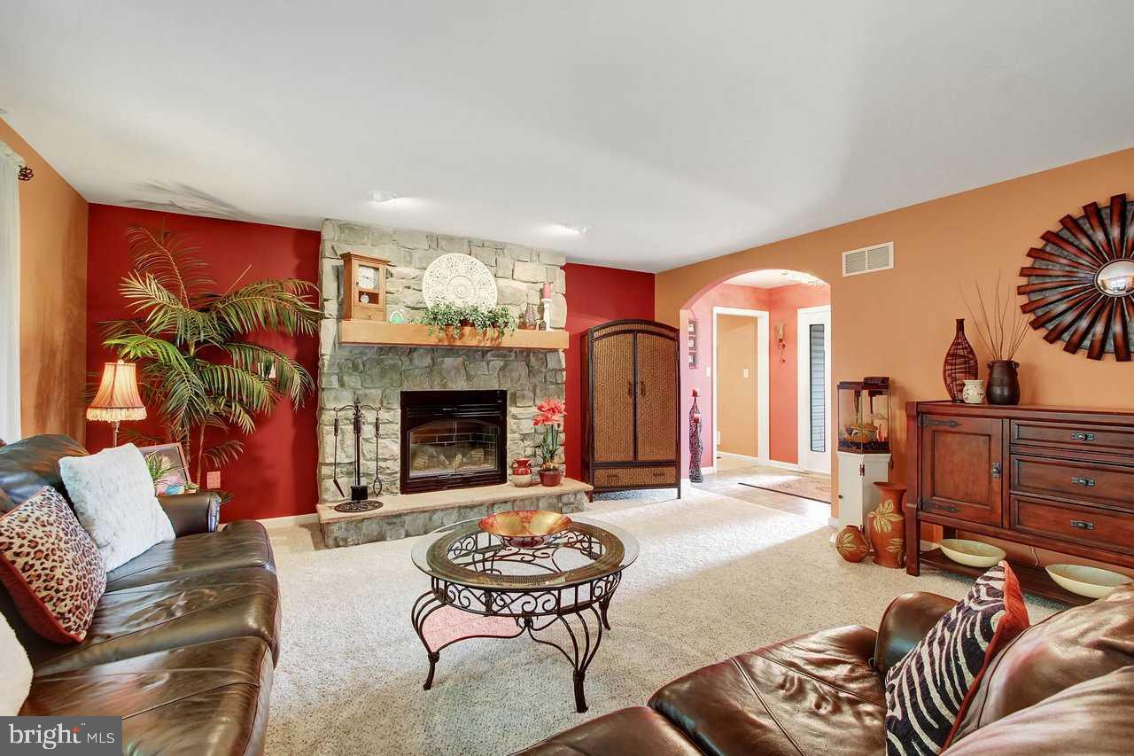 289 Butter Road York, PA 17404 - Photo 4 of 26 Gallery Image 4