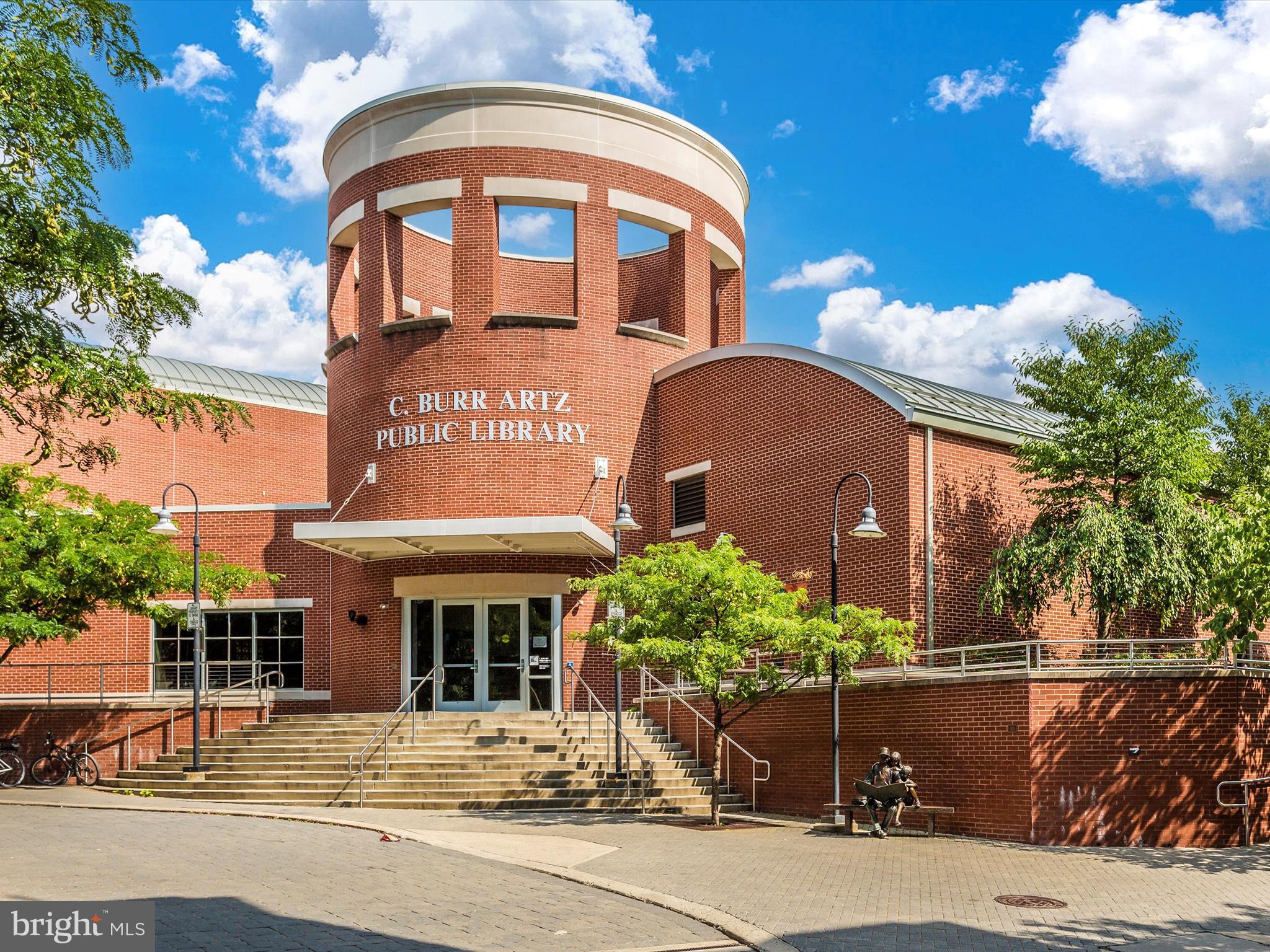 2 Maxwell Square Frederick, MD 21701 - Photo 53 of 59 a front view of a building with garden