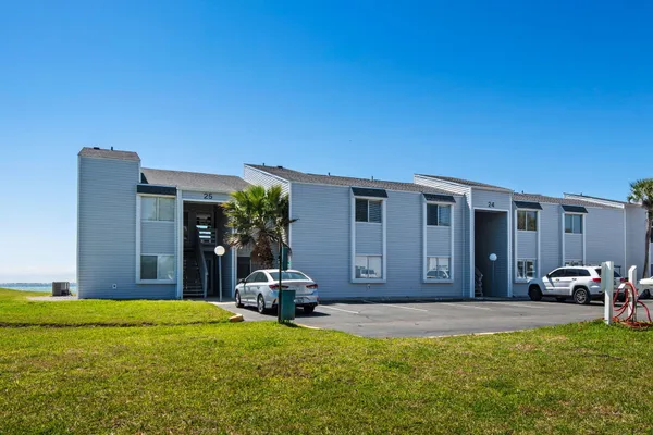 $300,000 | 101 Old Ferry Road, Unit 24A, Shalimar, FL 32579