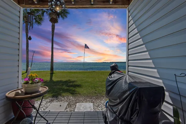 $300,000 | 101 Old Ferry Road, Unit 24A, Shalimar, FL 32579