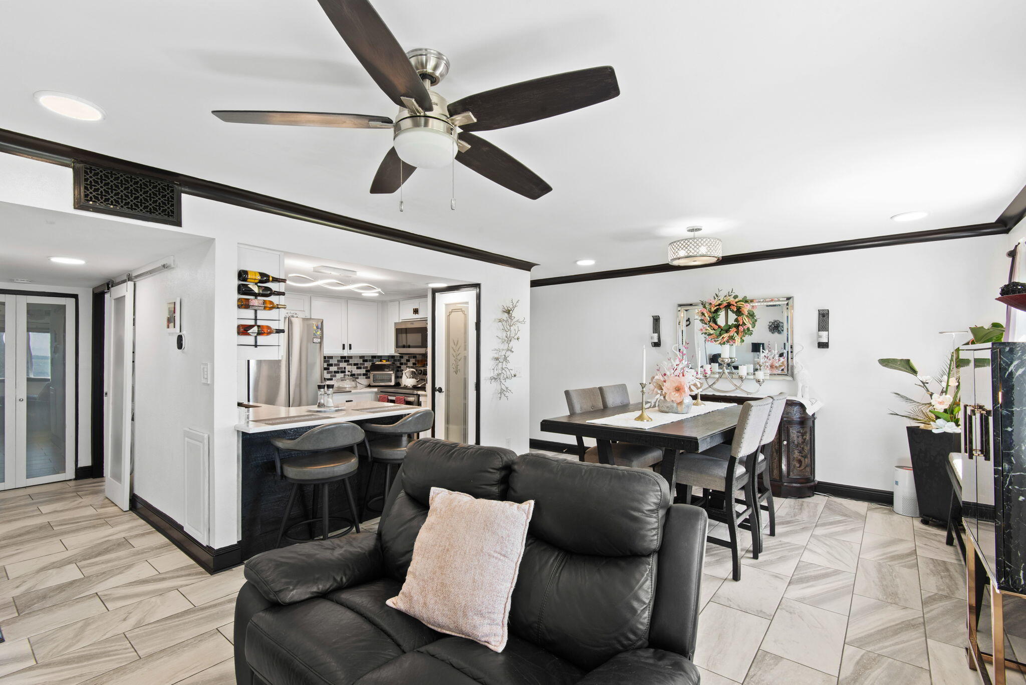 101 Old Ferry Road, Unit 24A Shalimar, FL 32579 - Photo 9 of 34 9-Finisterra_24A_20260313_30