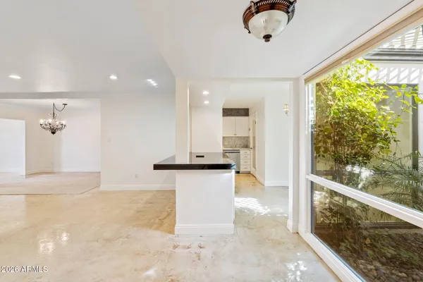 $3,150 | 2614 East Osborn Road, Phoenix, AZ 85016