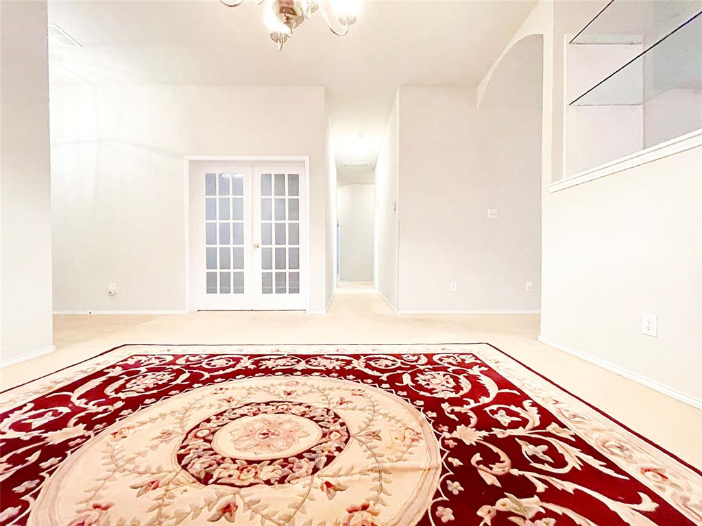 2712 Hereford Road Denton, TX 76210 - Photo 7 of 36