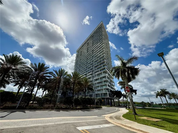 $4,000 | 2000 Metropica Way, Unit 2003, Sunrise, FL 33323