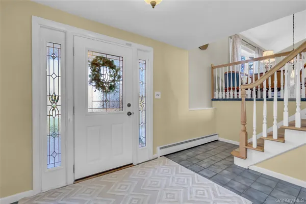 $949,000 | 10 Dale Court, Massapequa, NY 11758