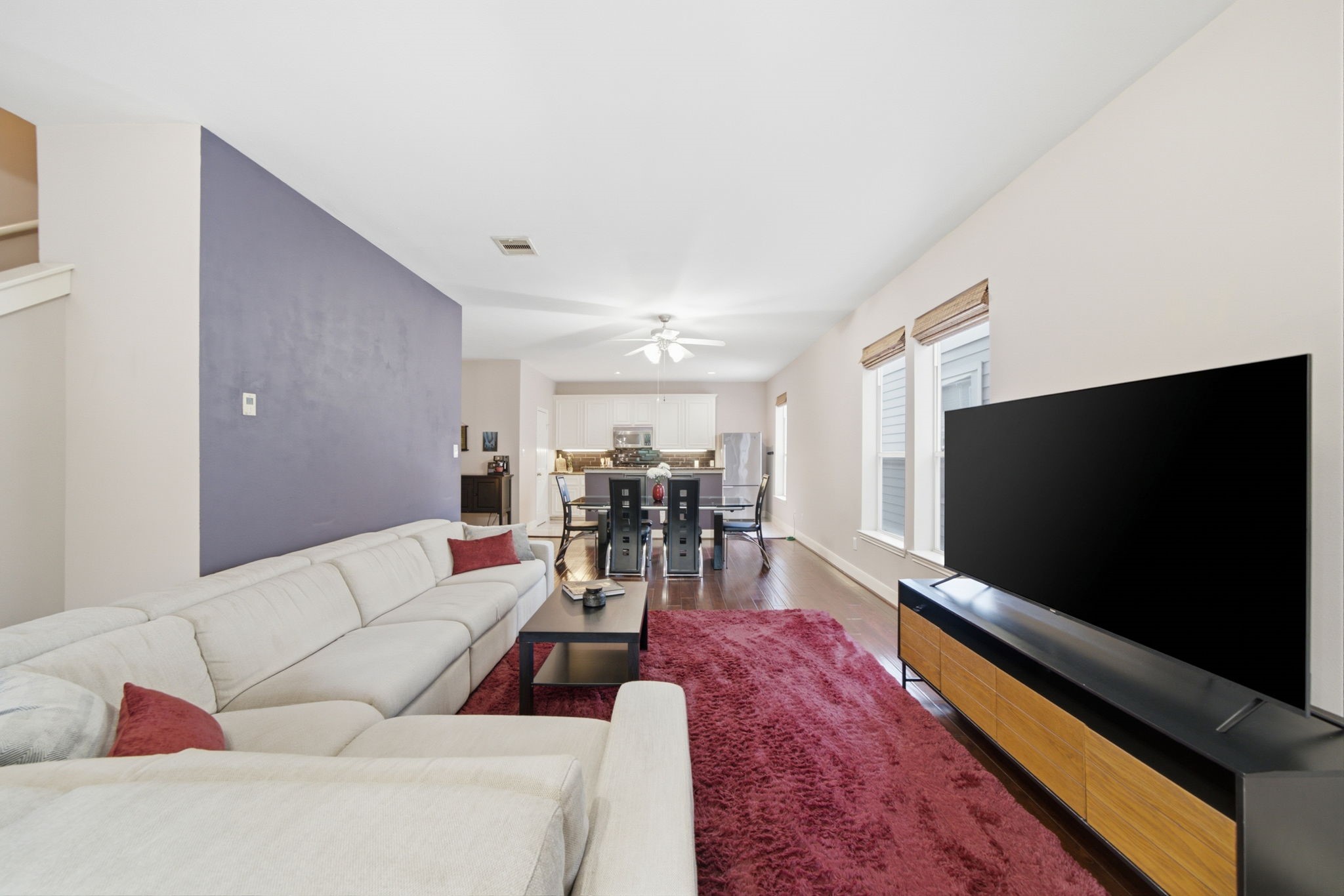 1716 Elgin Street Houston, TX 77004 - Photo 13 of 35 Entertain guests or enjoy a quiet night in.