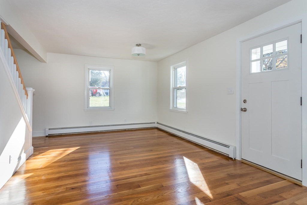 3 Hemlock Road Hingham, MA 02043 - Photo 8 of 22 Gallery Image 8