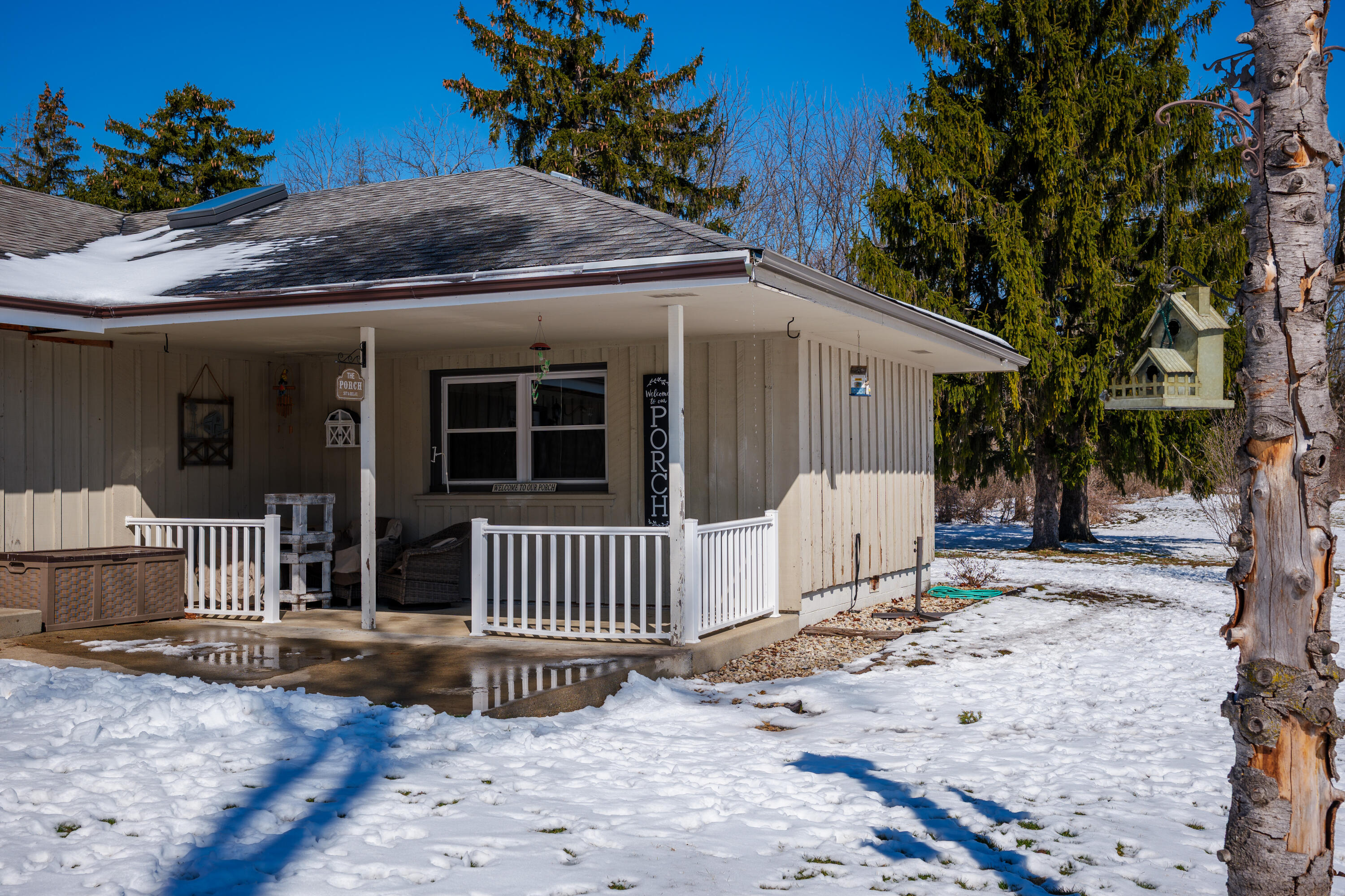 2235 North Newman Road Mount Pleasant, WI 53406 - Photo 37 of 47 2235 Newman Rd-038Porch