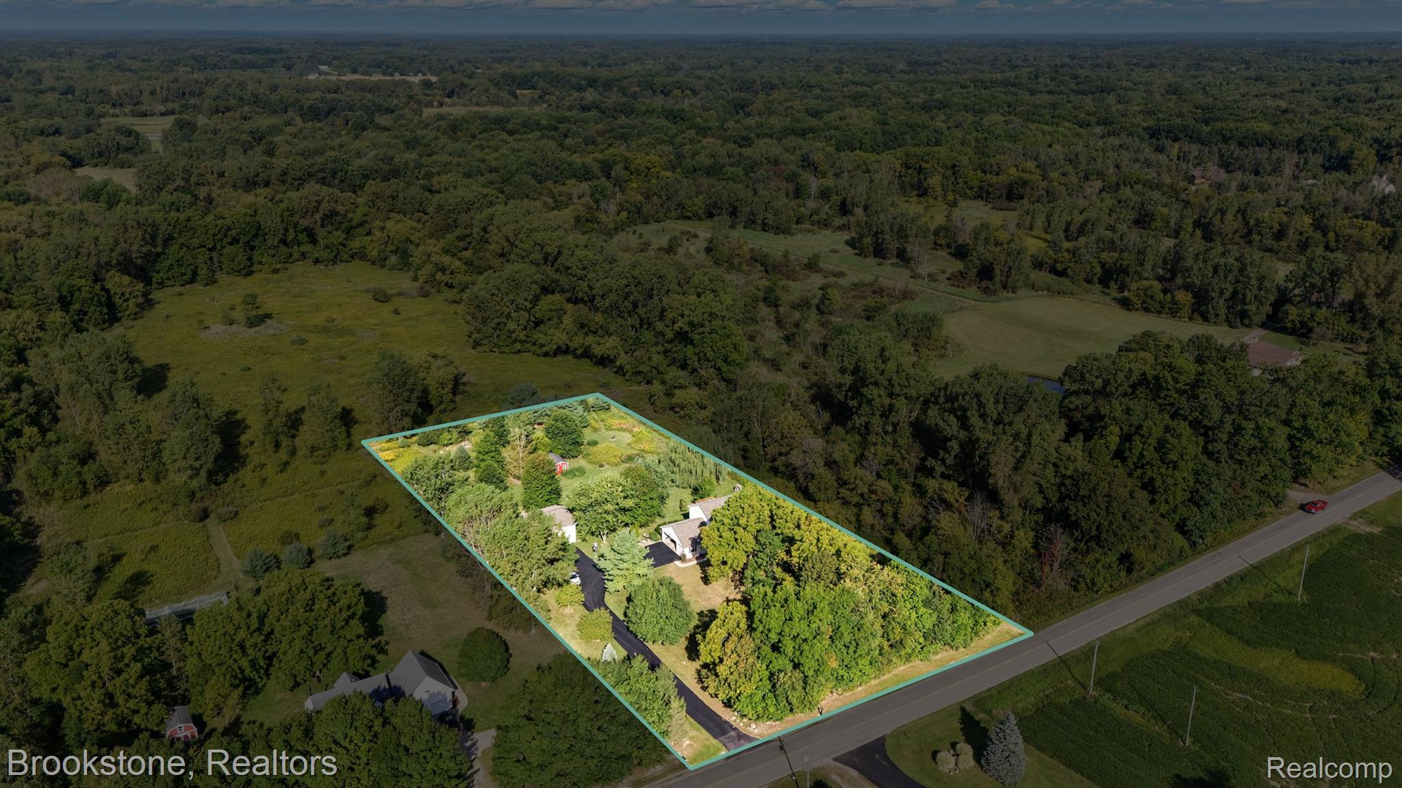 13962 South Beardslee Road Perry, MI 48872 - Photo 55 of 56 Aerial overview of property's location with a forest and property parcel outlined