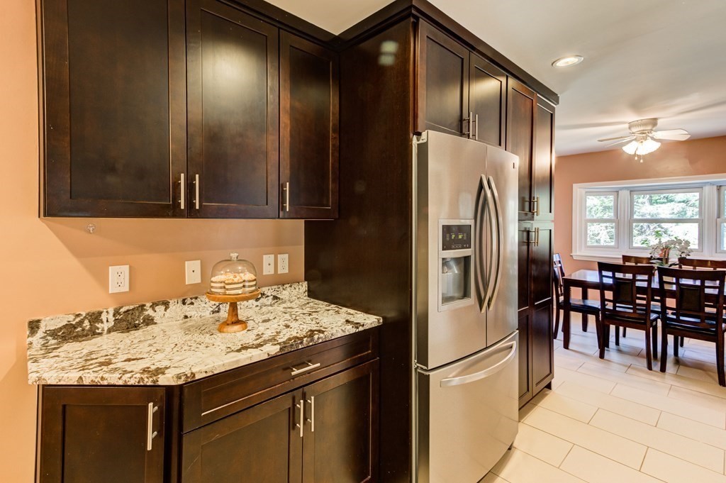 36 Patricia Road Marlborough, MA 01752 - Photo 12 of 42 Gallery Image 12