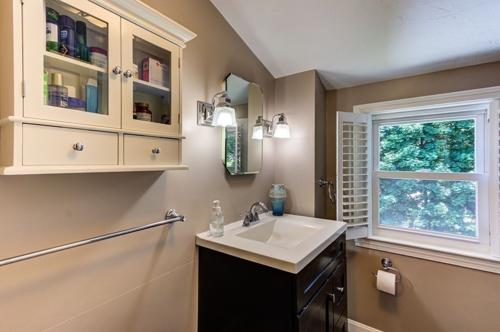 36 Patricia Road Marlborough, MA 01752 - Photo 33 of 42 Gallery Image 33