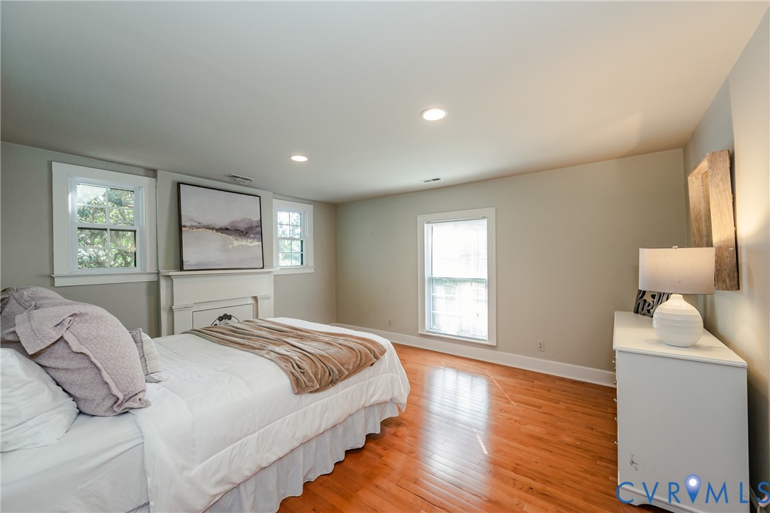 8470 McClellan Road Mechanicsville, VA 23111 - Photo 17 of 33 Bedroom 2