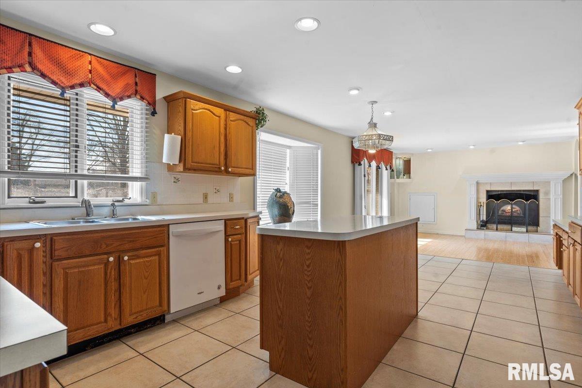 6 Columbine Lane Springfield, IL 62712 - Photo 17 of 47