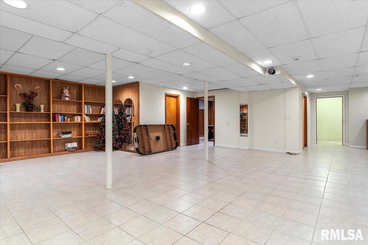 6 Columbine Lane Springfield, IL 62712 - Photo 35 of 47