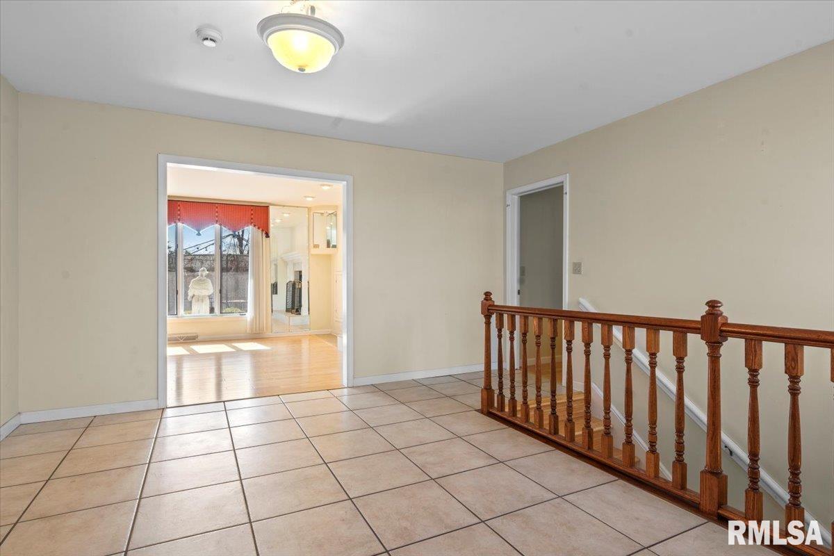 6 Columbine Lane Springfield, IL 62712 - Photo 5 of 47