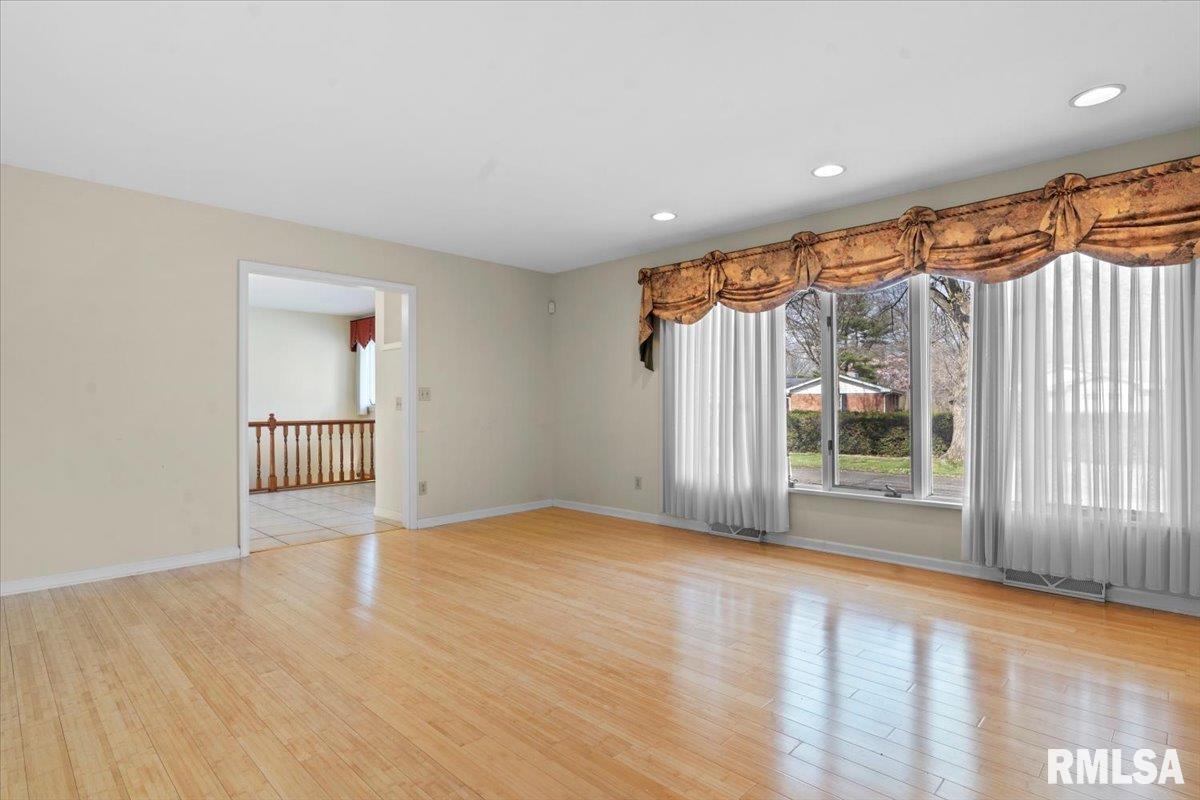 6 Columbine Lane Springfield, IL 62712 - Photo 8 of 47