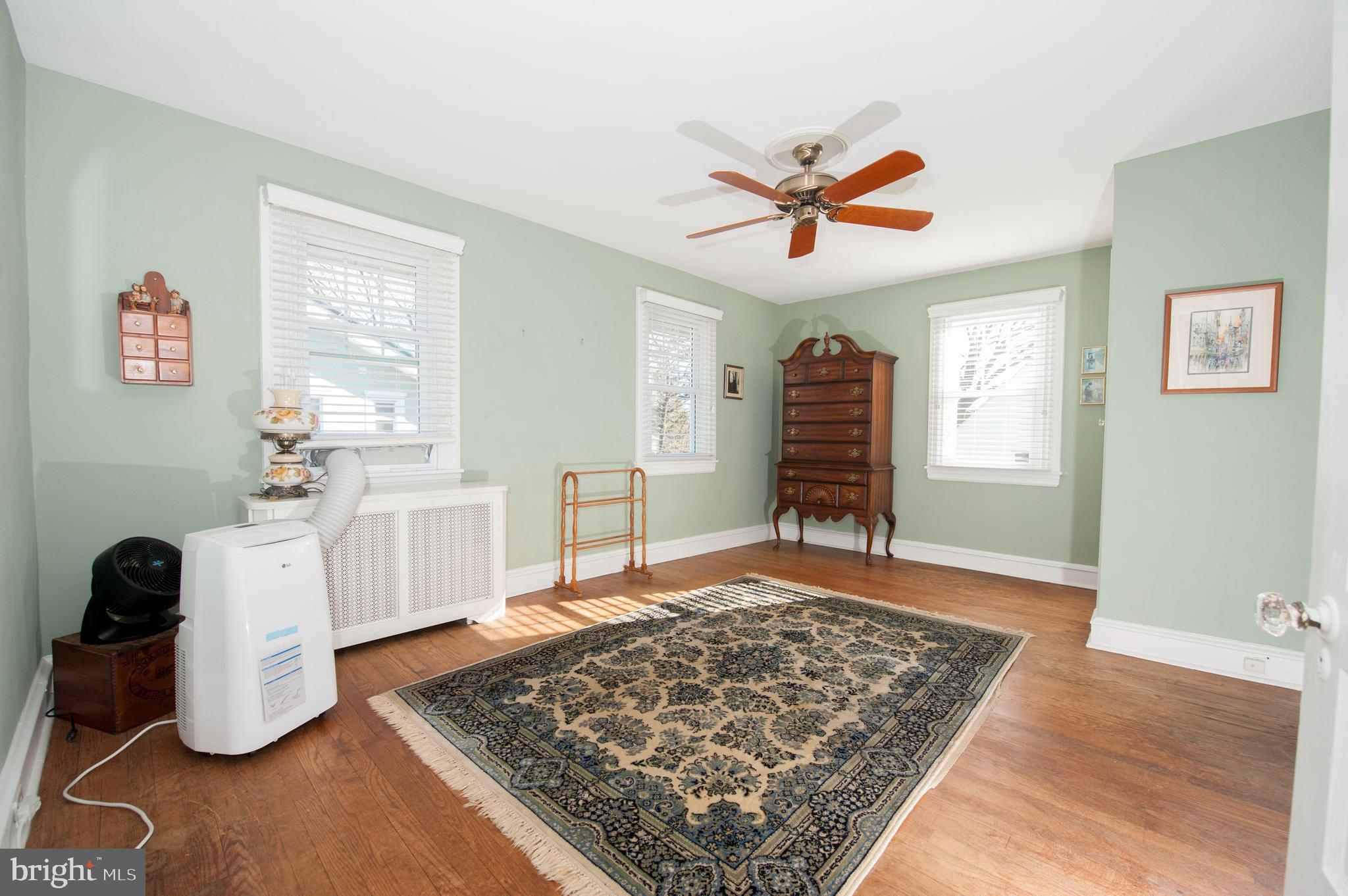 525 Kenmore Road Havertown, PA 19083 - Photo 13 of 34 Gallery Image 13