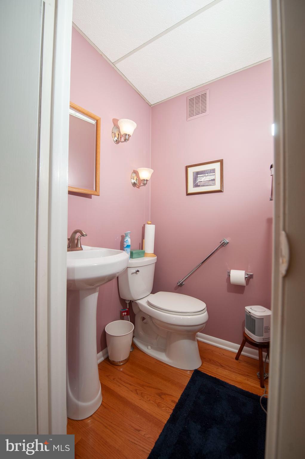 525 Kenmore Road Havertown, PA 19083 - Photo 9 of 34 Gallery Image 9