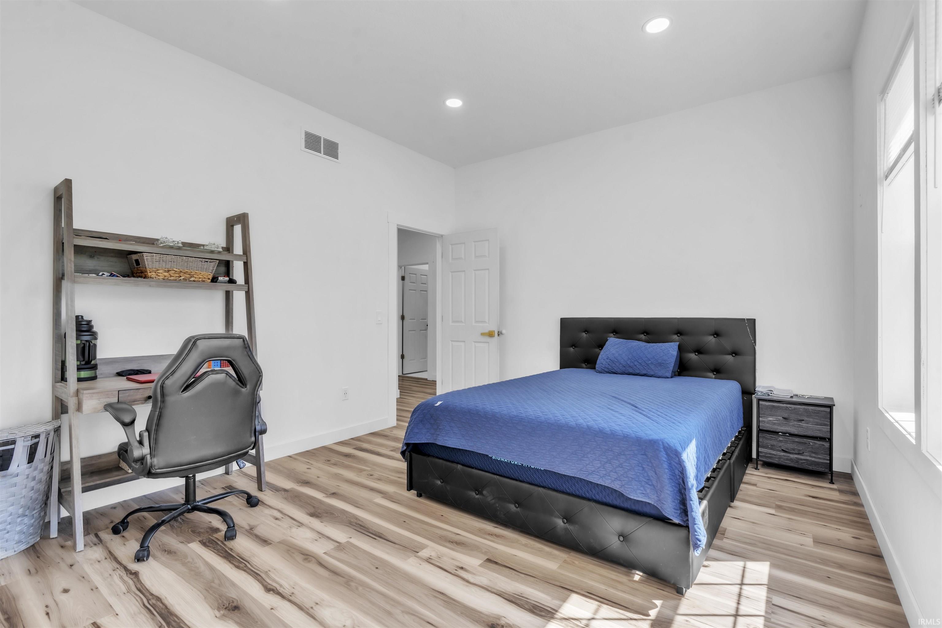 808 Johnson Street Ligonier, IN 46767 - Photo 27 of 34