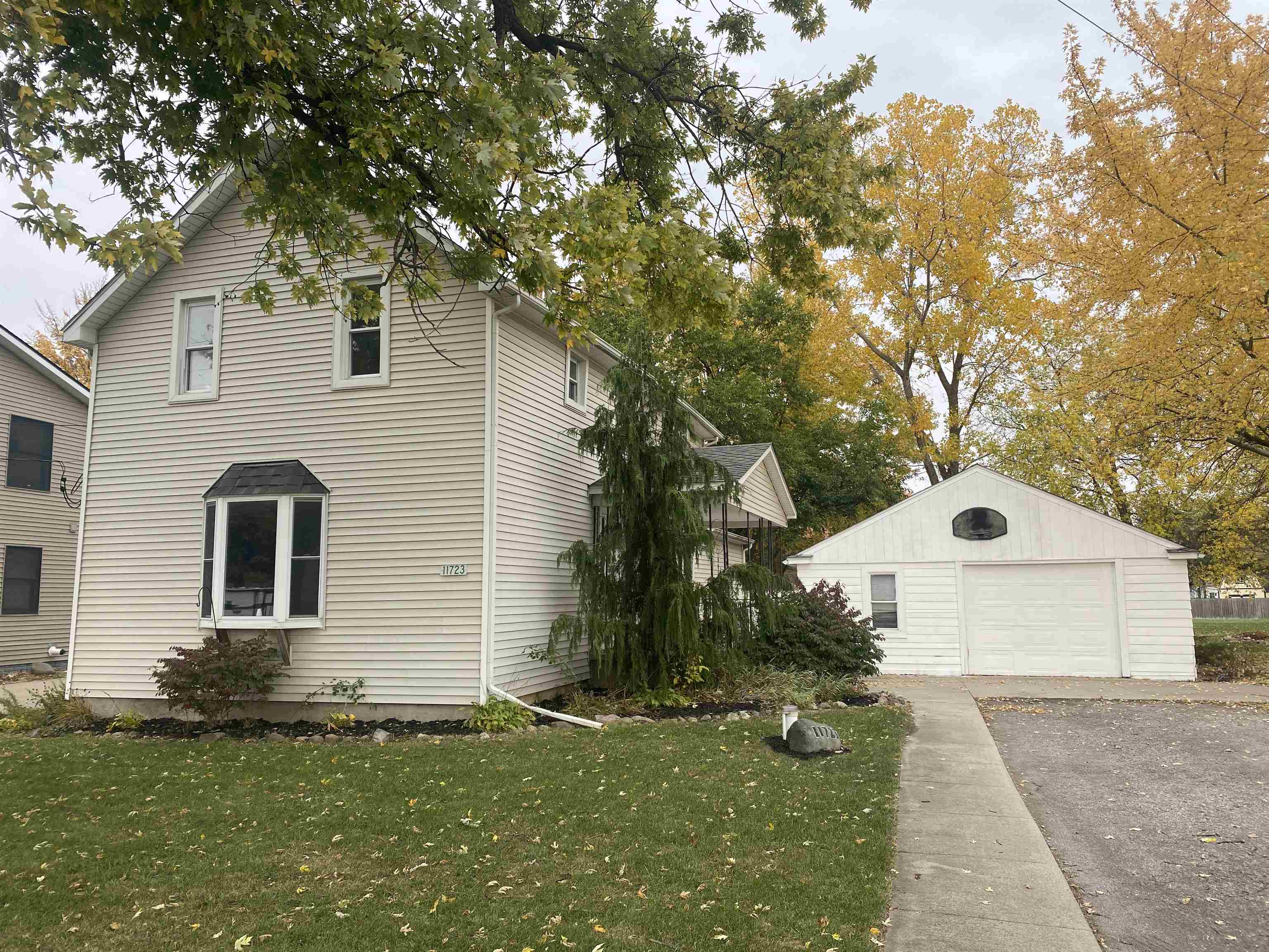 11723 Lennon Road Lennon, MI 48449 - Photo 2 of 30