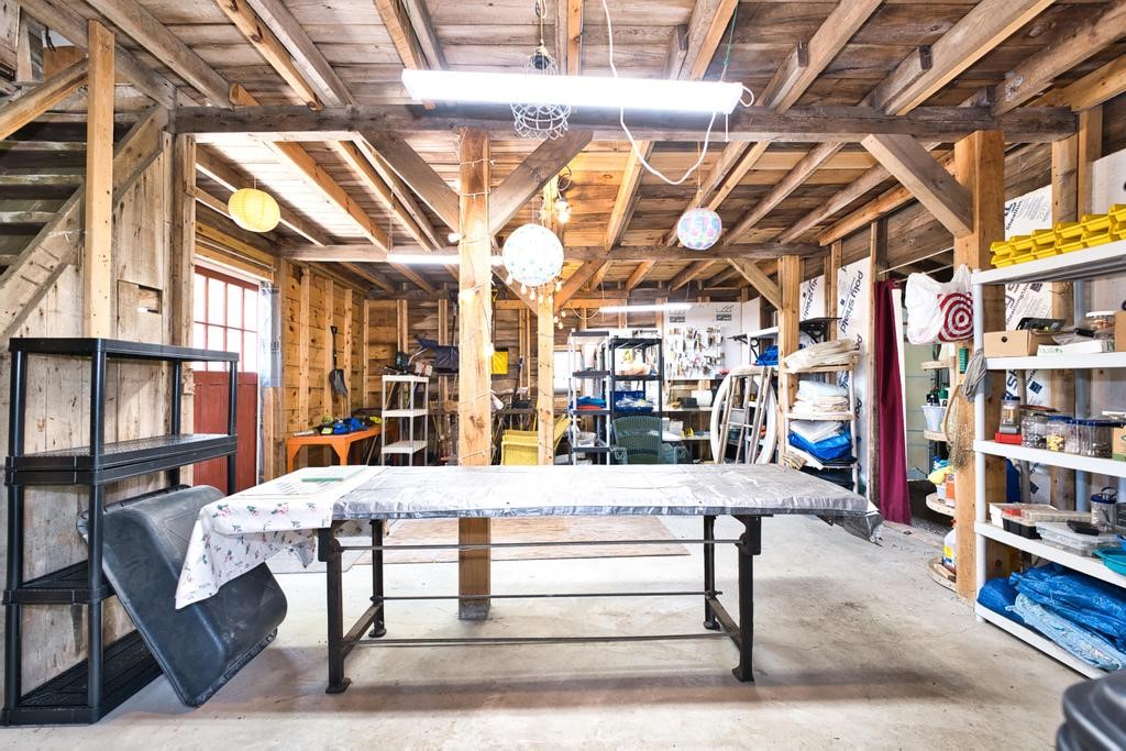 433 E Road Tiverton, RI 02878 - Photo 18 of 42 Gallery Image 18