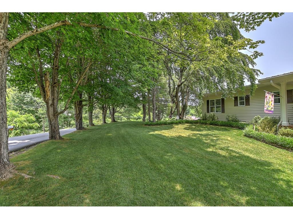 304 Lester Road Blountville, TN 37617 - Photo 2 of 35 Photo 2
