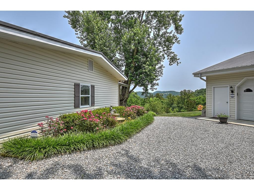 304 Lester Road Blountville, TN 37617 - Photo 30 of 35 Photo 30