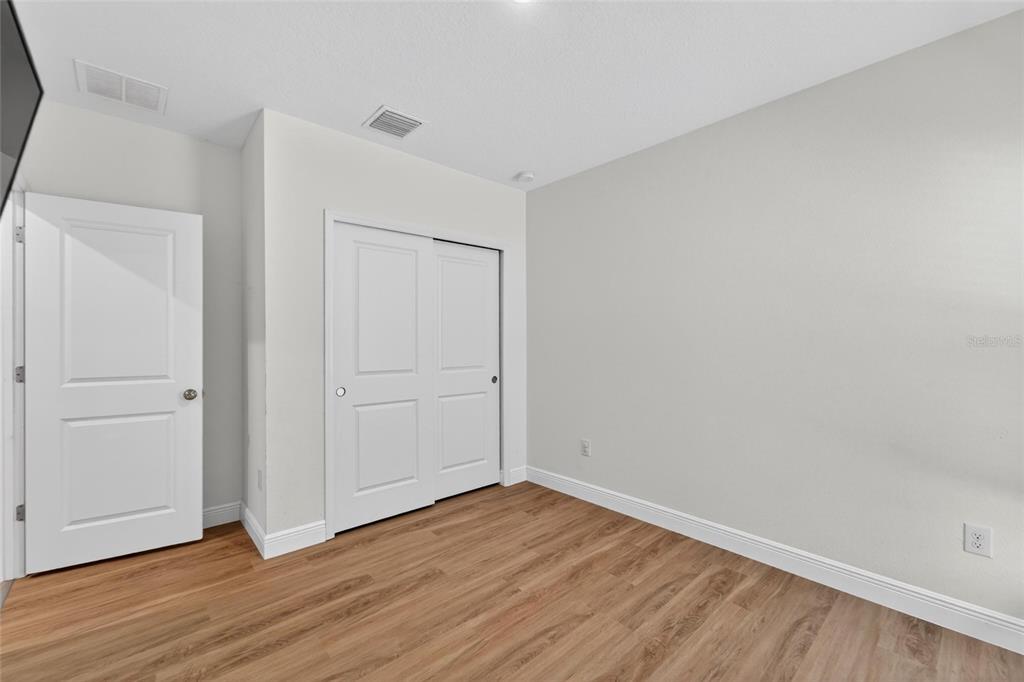 6239 Springmont Loop Palmetto, FL 34221 - Photo 17 of 67