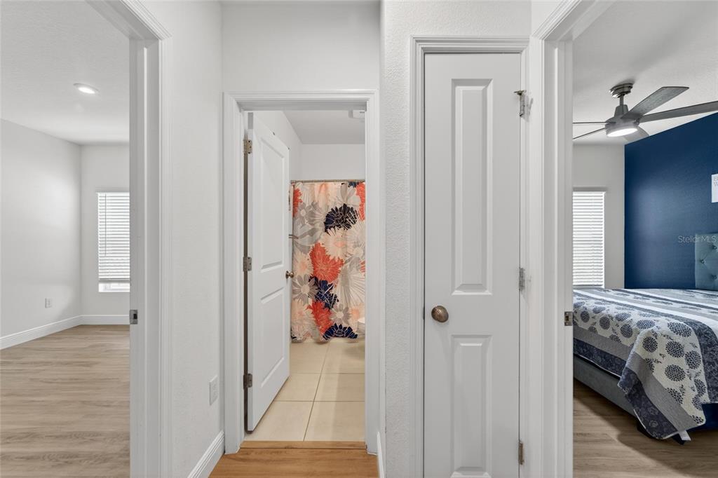 6239 Springmont Loop Palmetto, FL 34221 - Photo 18 of 67