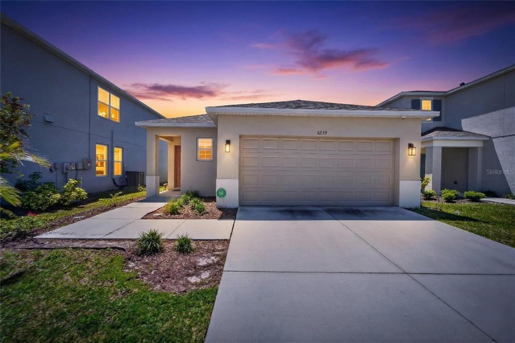 6239 Springmont Loop Palmetto, FL 34221 - Photo 2 of 67