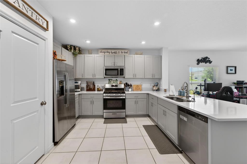 6239 Springmont Loop Palmetto, FL 34221 - Photo 23 of 67