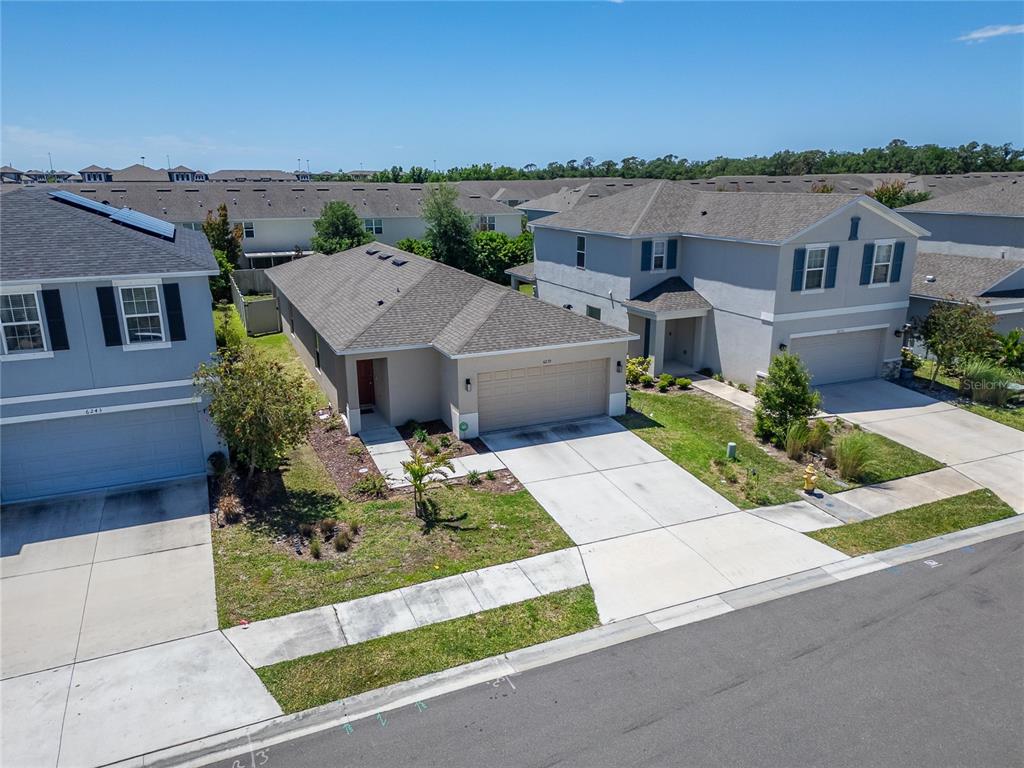 6239 Springmont Loop Palmetto, FL 34221 - Photo 6 of 67