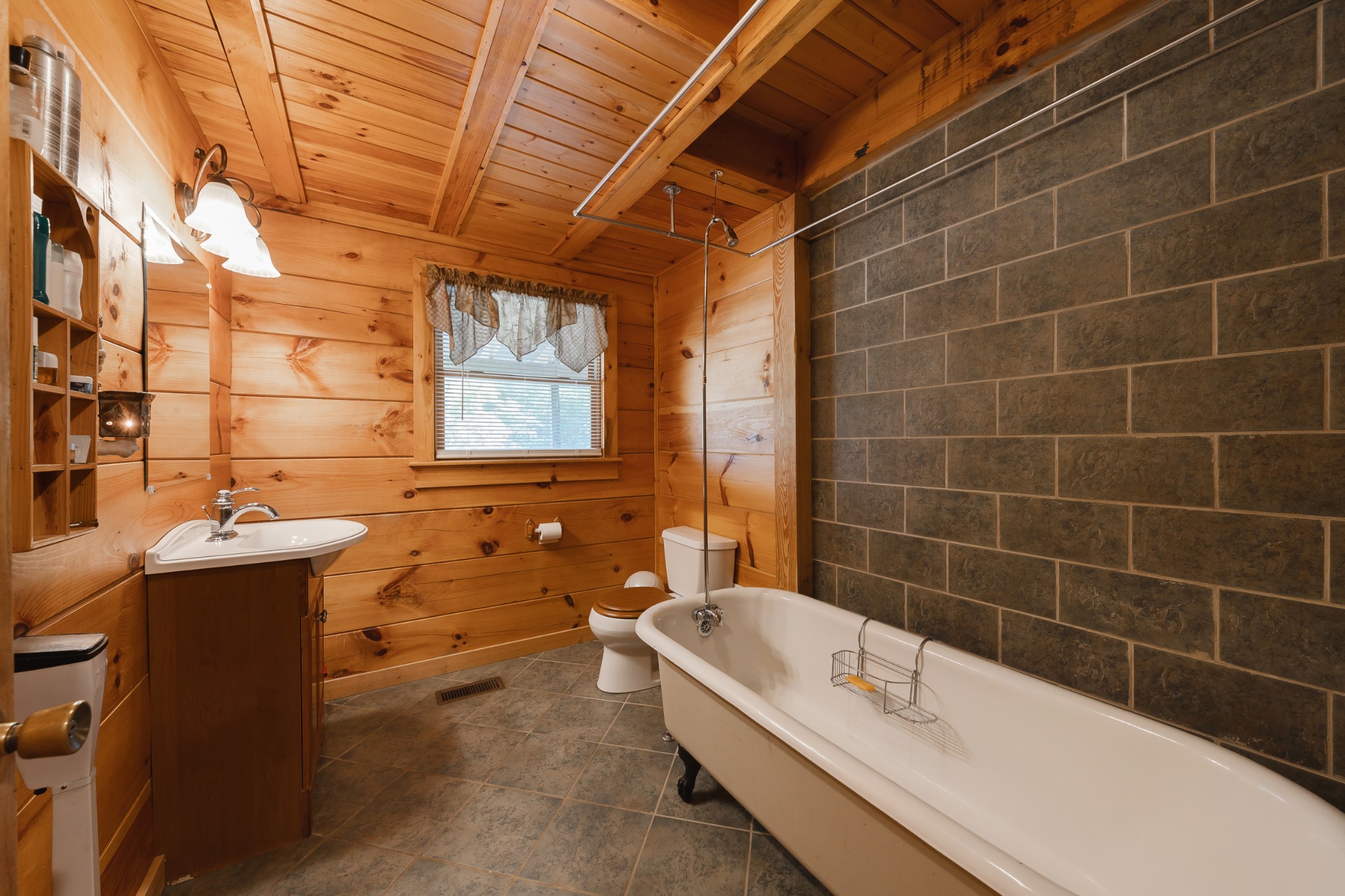 1531 Taylortown Road White Bluff, TN 37187 - Photo 20 of 37