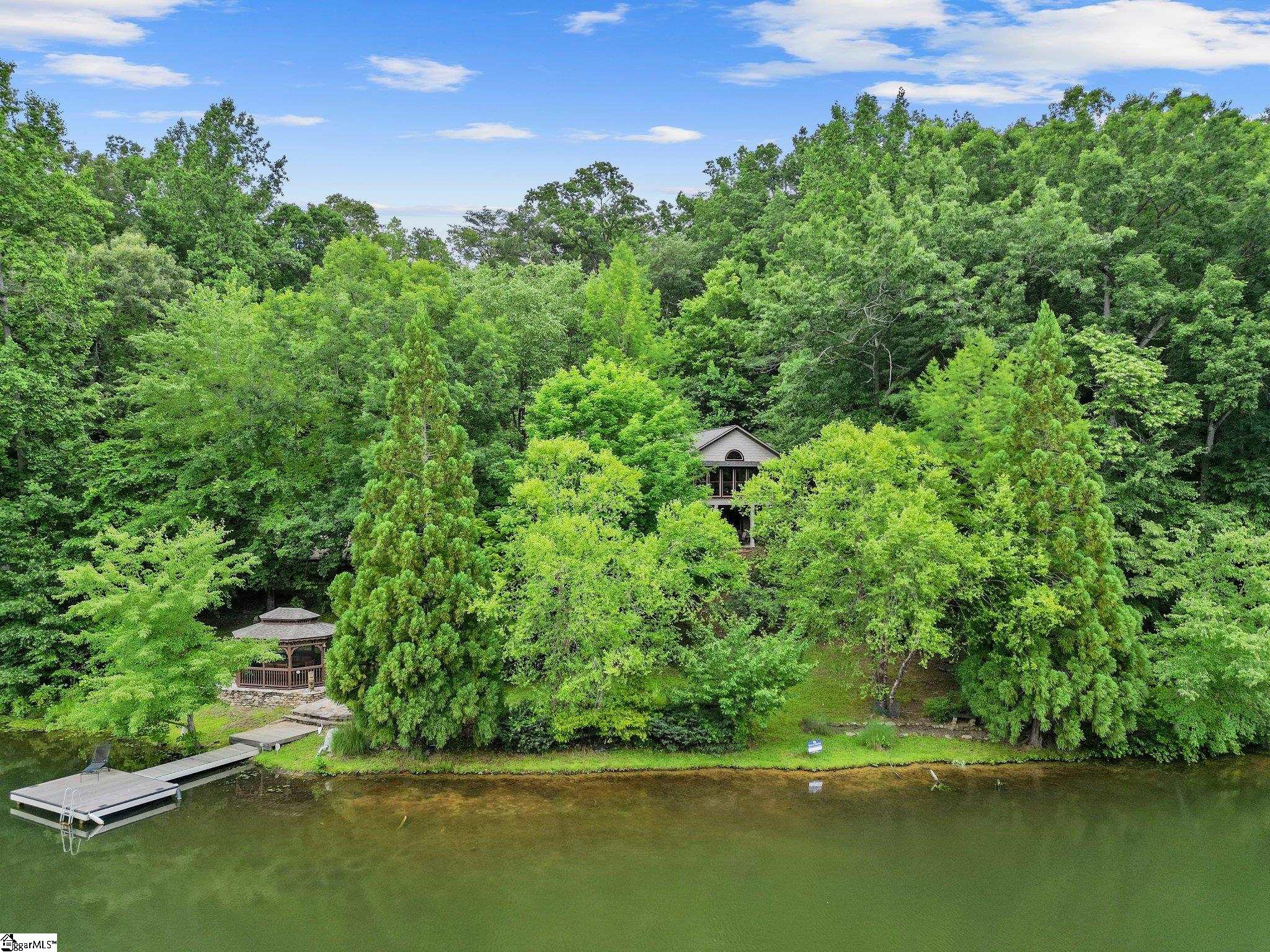 508 Caledonia Road Landrum, SC 29356 - Photo 1 of 31