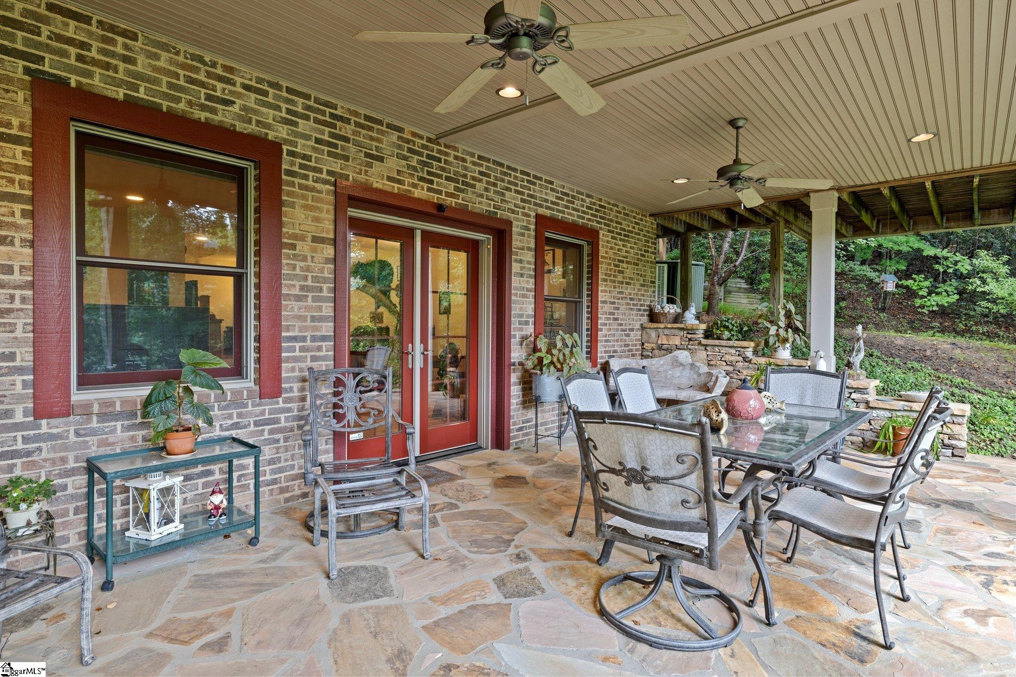 508 Caledonia Road Landrum, SC 29356 - Photo 23 of 31