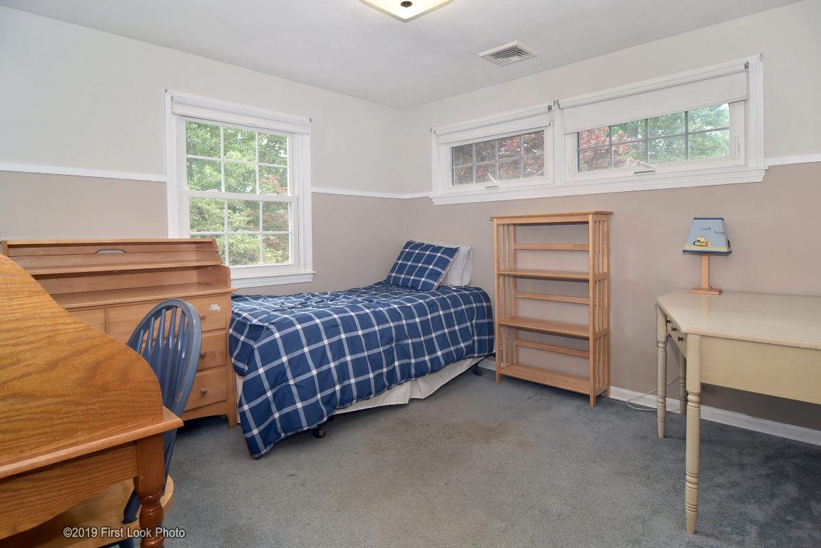 50 Edgewater Road Narragansett, RI 02882 - Photo 17 of 25