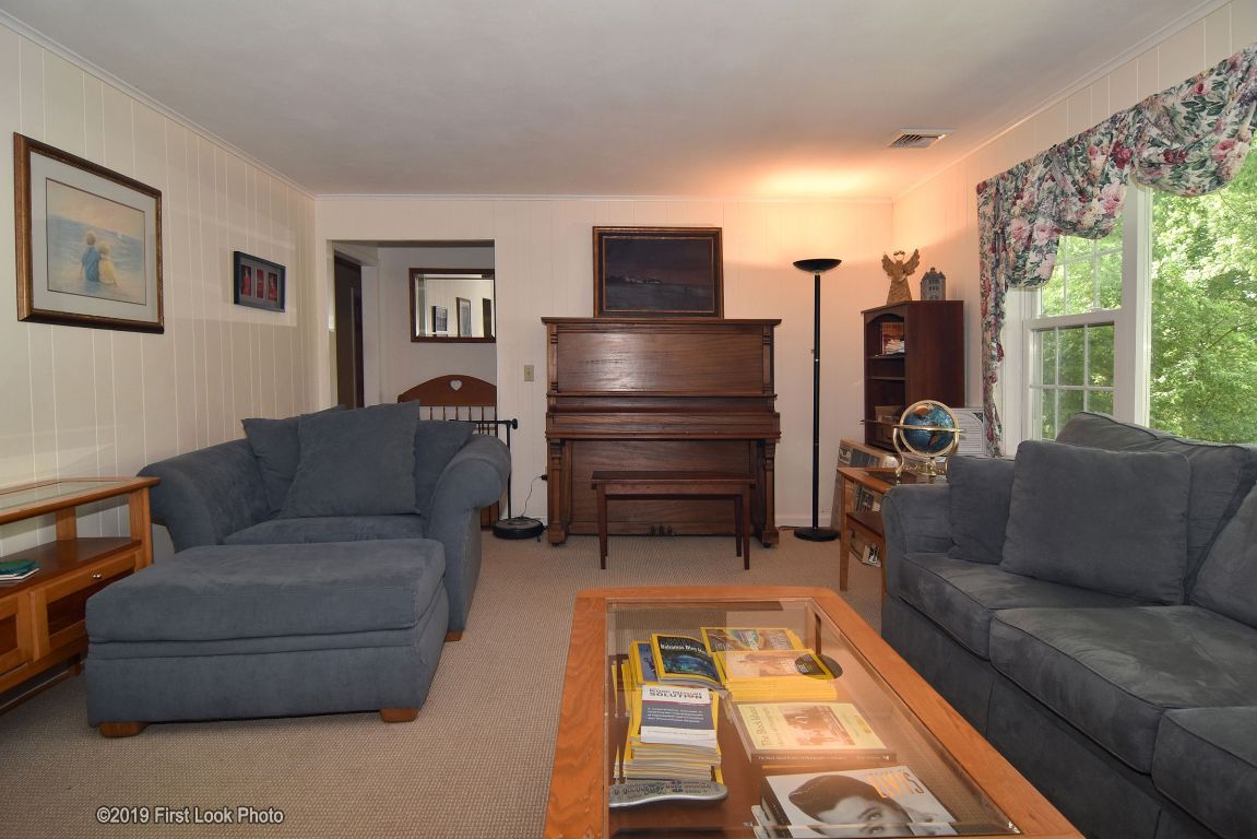 50 Edgewater Road Narragansett, RI 02882 - Photo 5 of 25