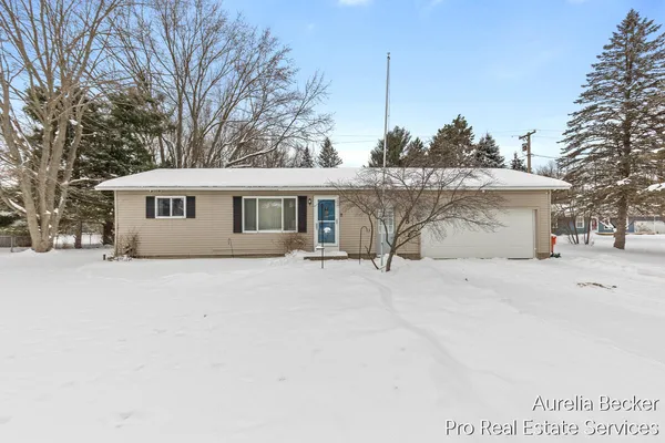 $263,000 | 225 11 Mile Road Northwest, Sparta, MI 49345