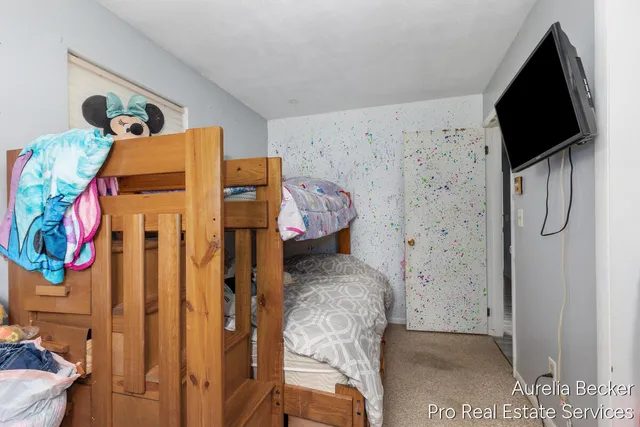 $259,900 | 225 11 Mile Road Northwest, Sparta, MI 49345