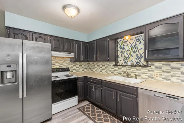 $259,900 | 225 11 Mile Road Northwest, Sparta, MI 49345