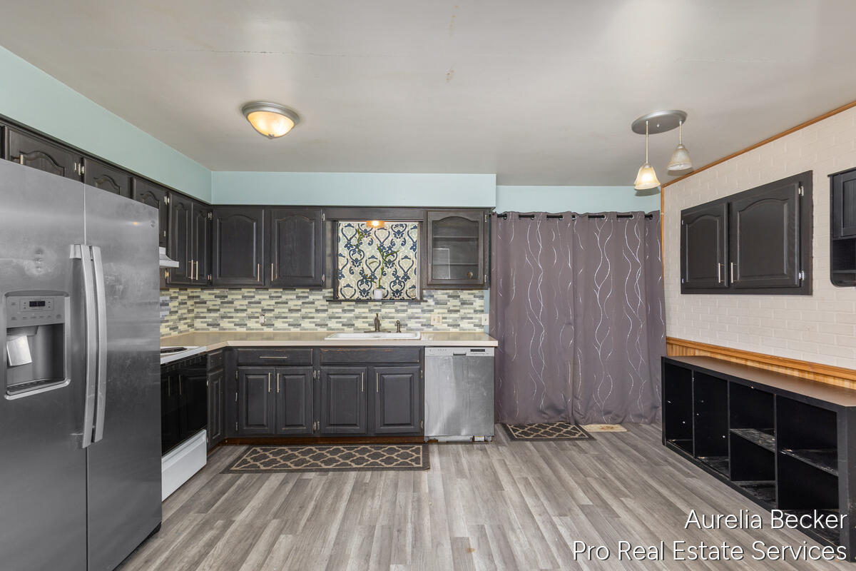 225 11 Mile Road Northwest Sparta, MI 49345 - Photo 9 of 30 225-11th-Mile_008