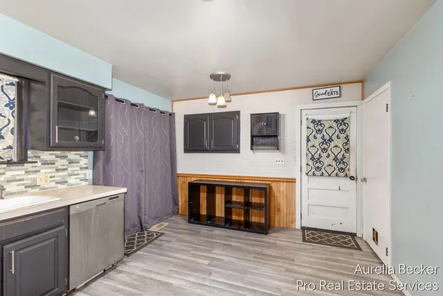 $259,900 | 225 11 Mile Road Northwest, Sparta, MI 49345