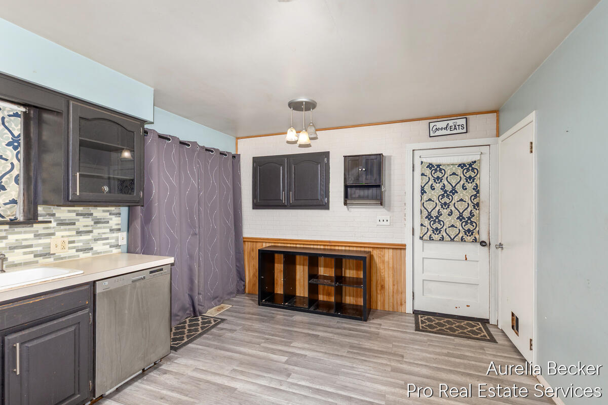 225 11 Mile Road Northwest Sparta, MI 49345 - Photo 10 of 30 225-11th-Mile_009