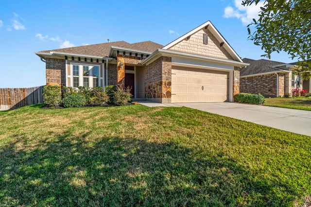 $297,499 | 199 Racetrack Lane, Montgomery, TX 77356